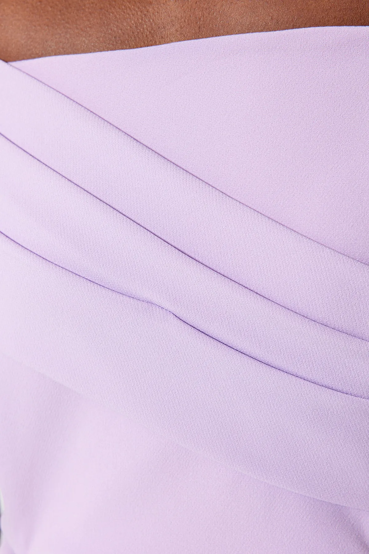 Trendyol Collection  Fliederfarbenes, figurbetontes, gewebtes, elegantes Abendkleid TPRSS23EL00280