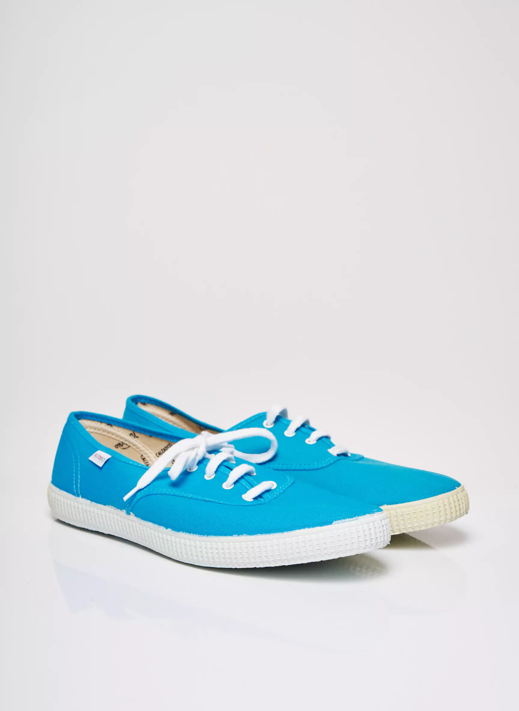 Victoria Baskets Homme couleur bleu