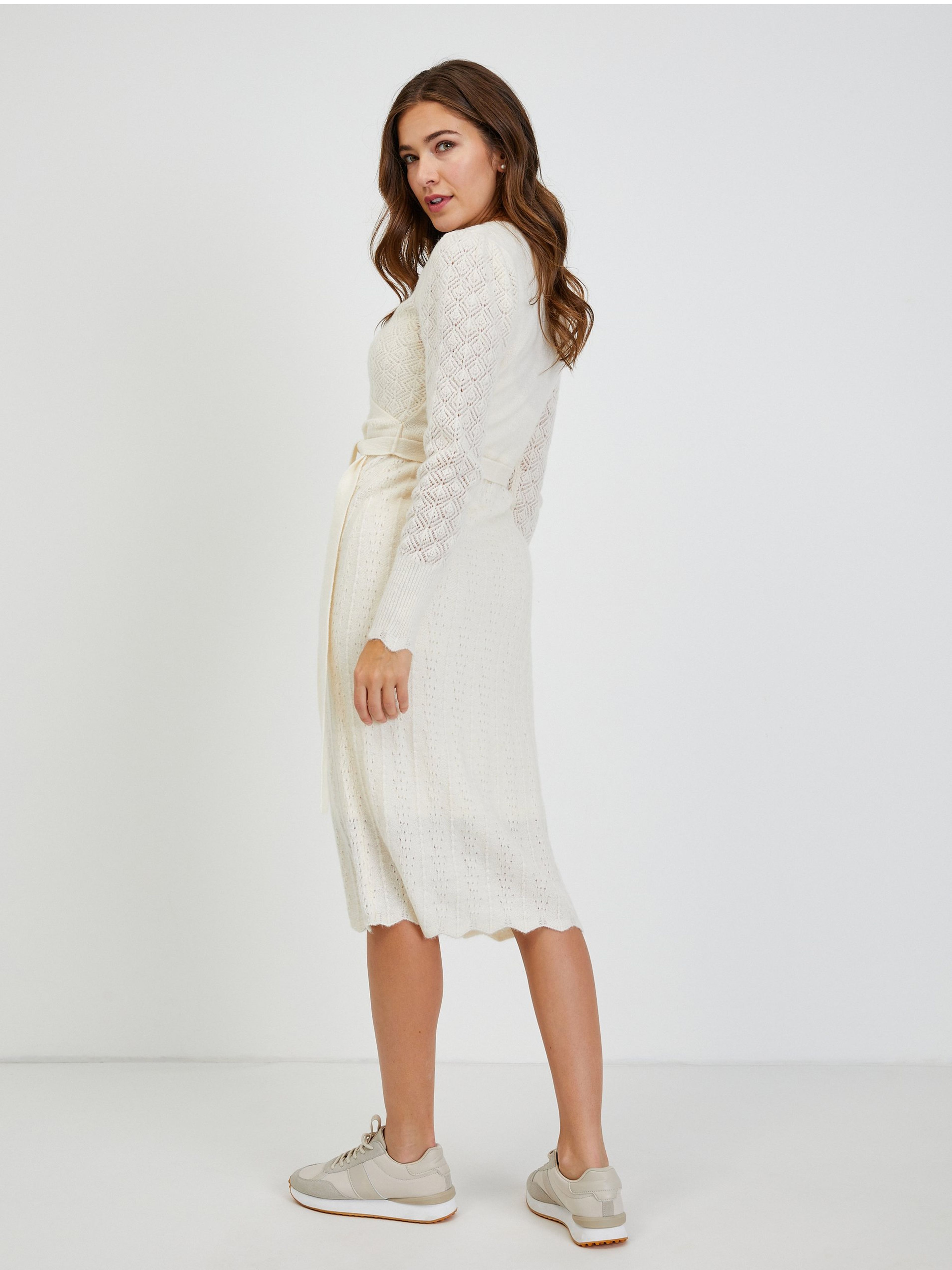 Perforiertes cremefarbenes Damen Pulloverkleid mit Schnürung ORSAY