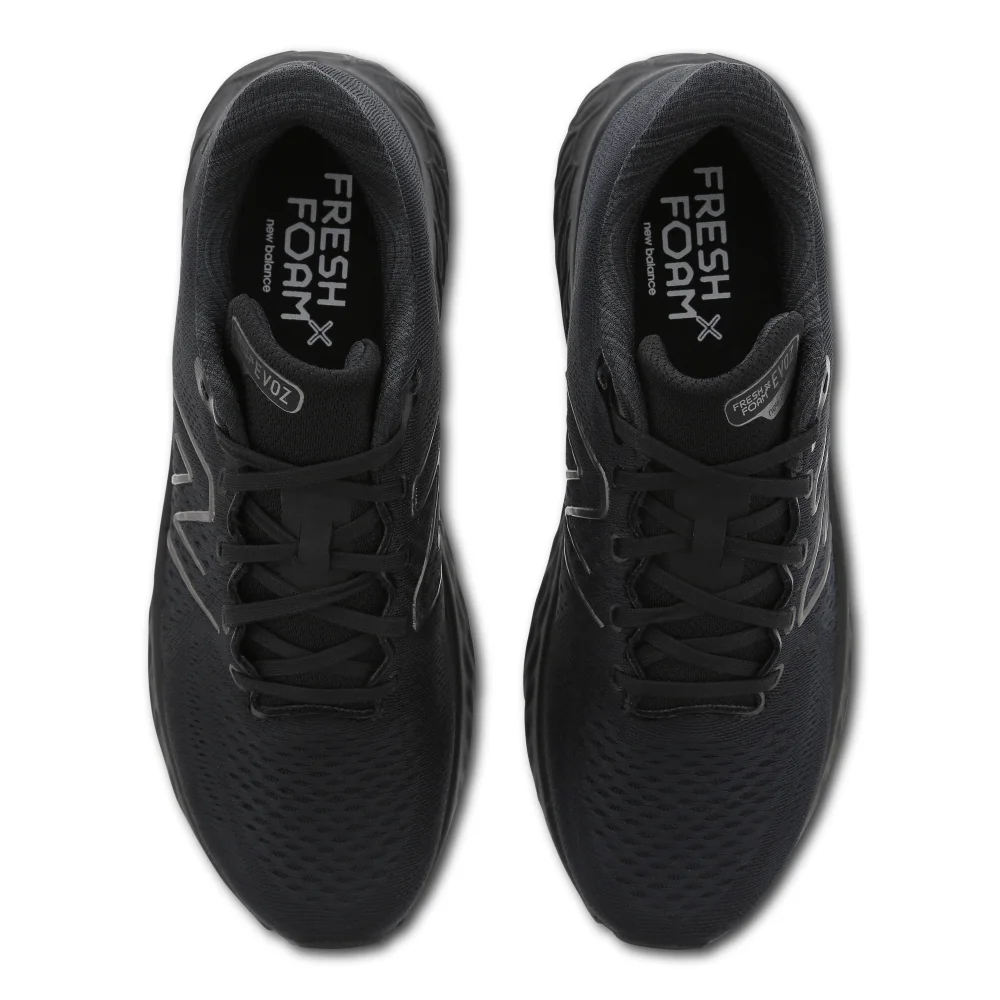 New Balance Evoz MEVOZSR3 / schwarz