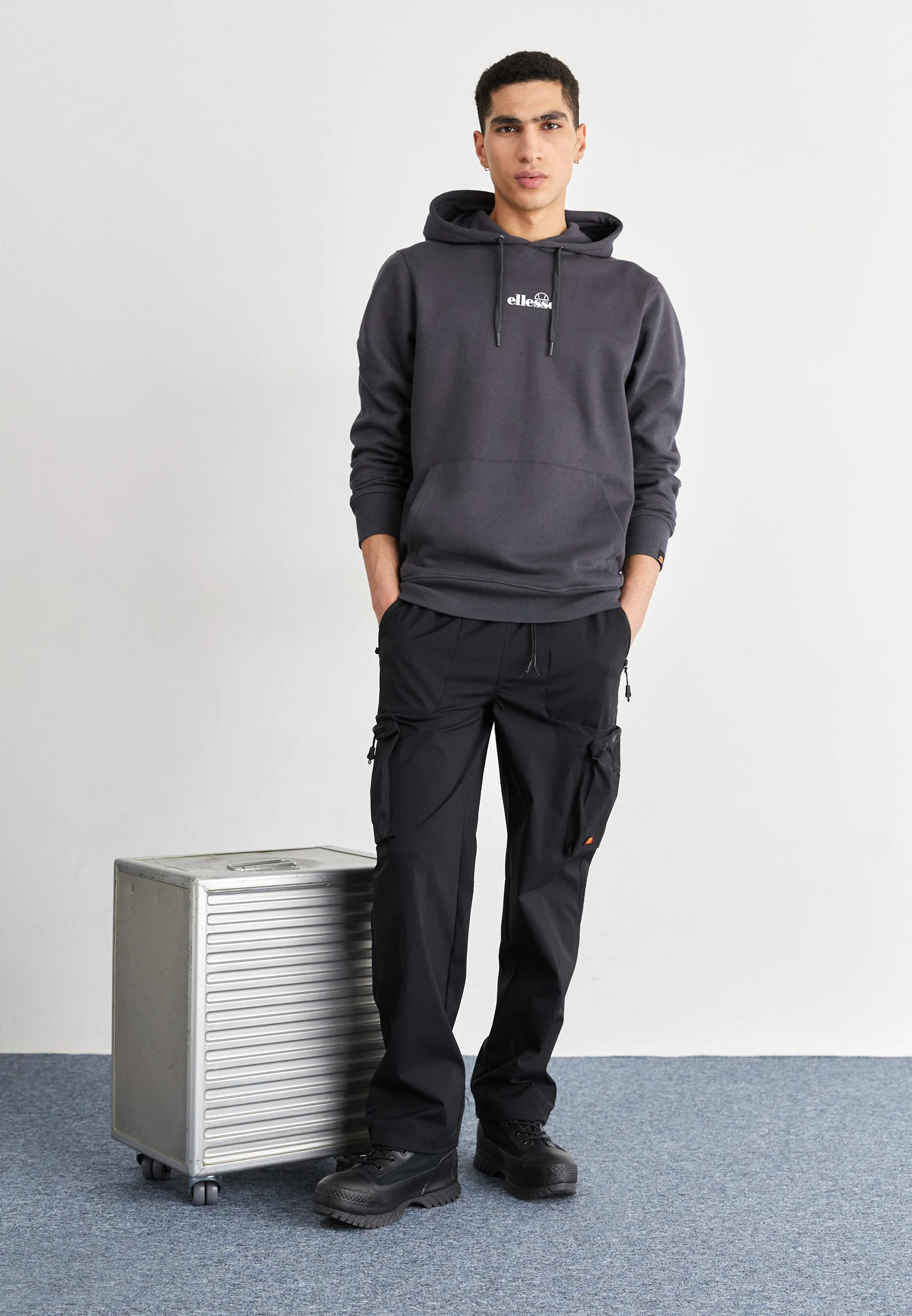 Ellesse SQUADRON PANT - Pantalones cargo