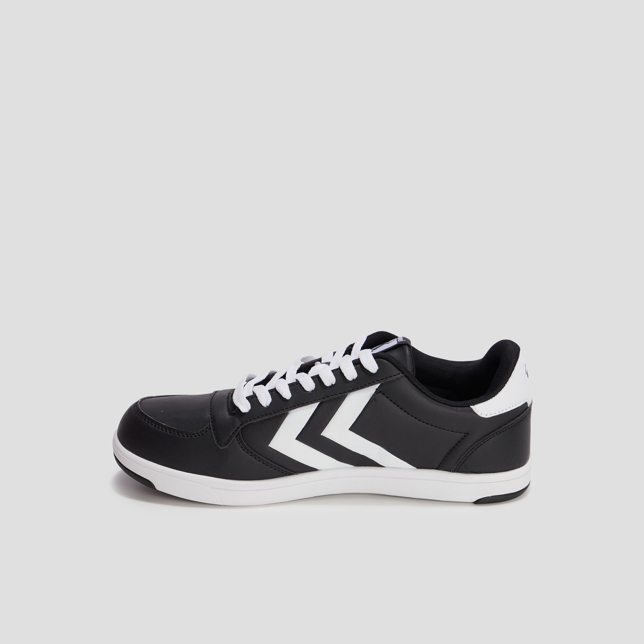 Tennis à lacets Stadil light Hummel noir homme | La Halle