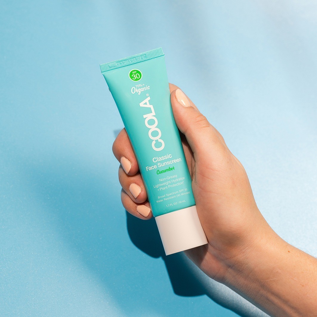 Opaľovací krém na tvár Coola SPF30 s uhorkou