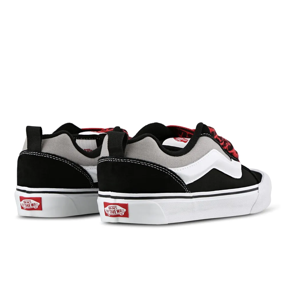 Vans Knu Skool VN0009QCBA21 / schwarz