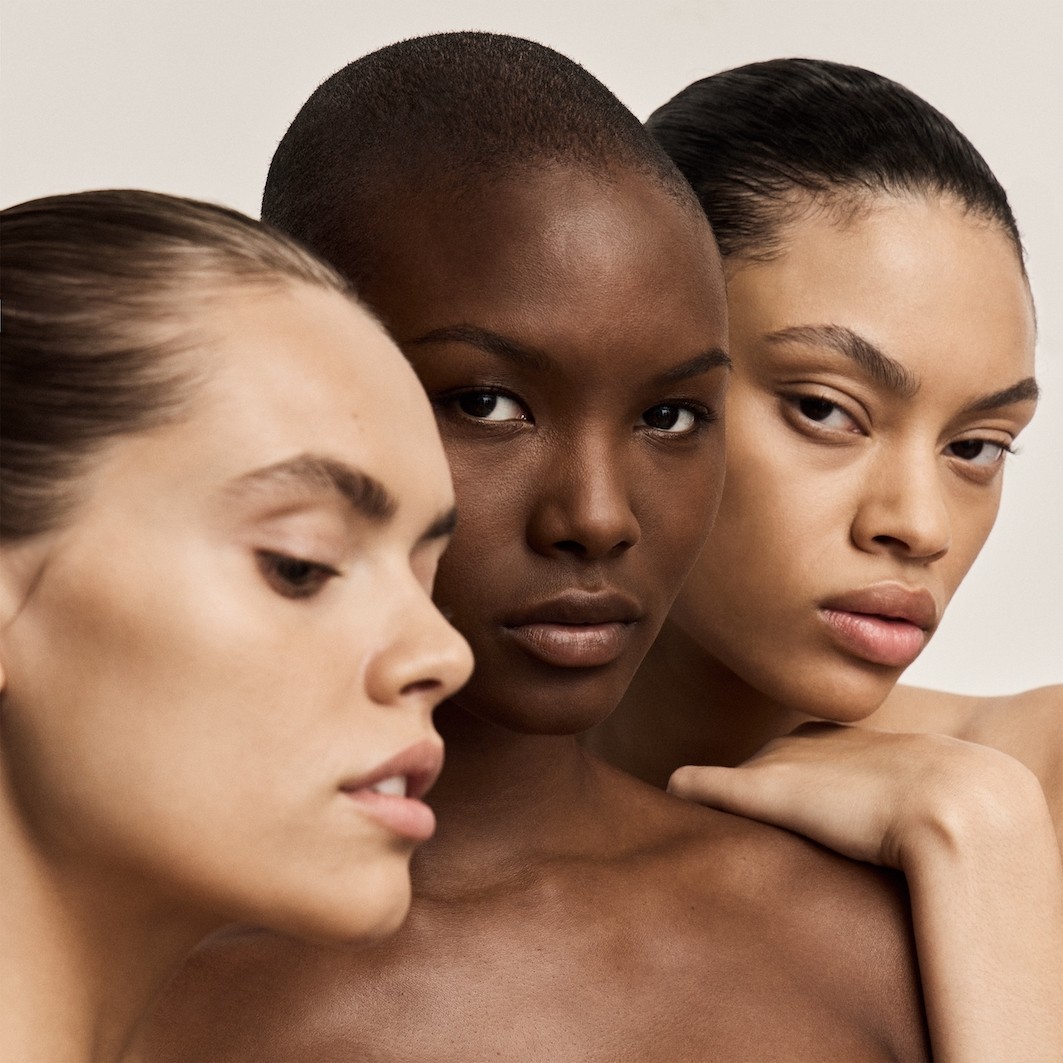 KYLIE COSMETICS Natural Blur puder