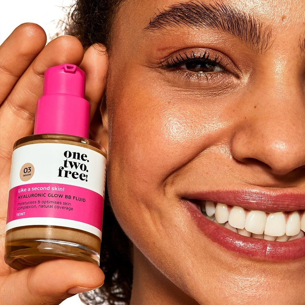one.two.free! Hyaluronic Glow BB Fluid 30ml Fluide hydratant teinté