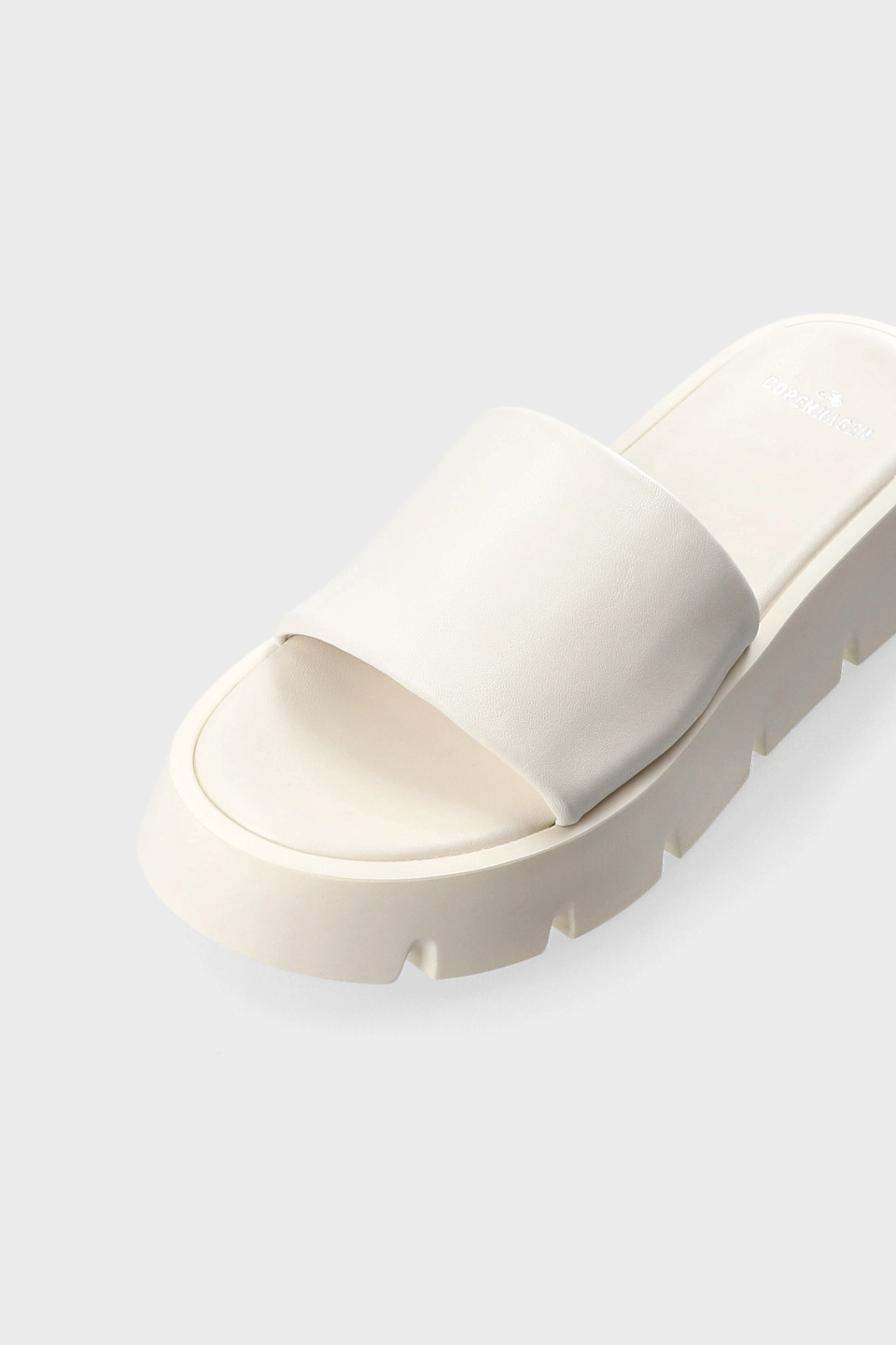 CPH788 nappa light cream