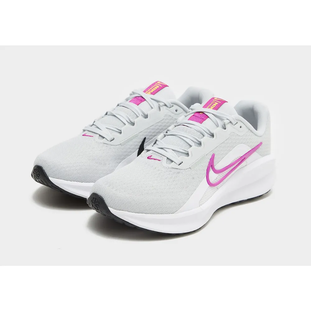 Nike Downshifter 13 FD6476-009 / grau