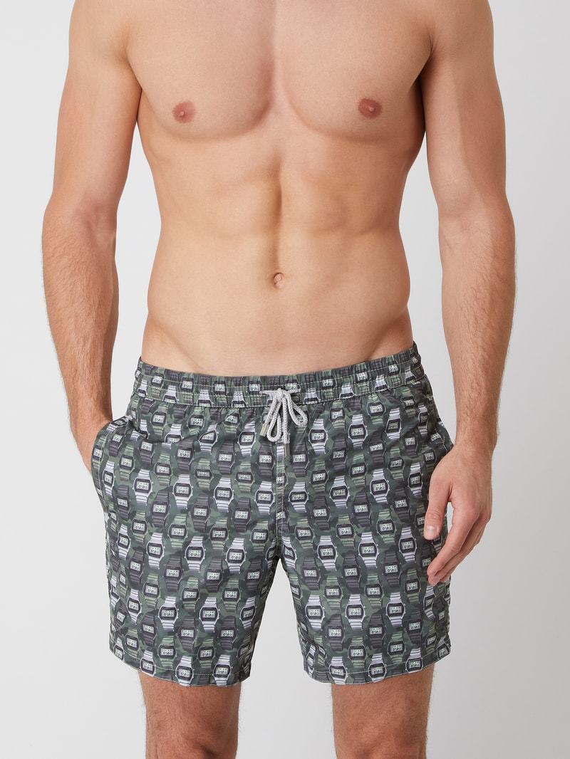 Badehose mit Eingrifftaschen in olivgrün