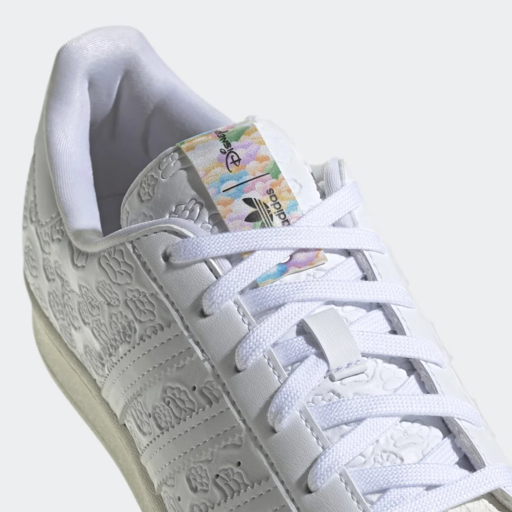 adidas Disney Superstar x GV7912 / weiss