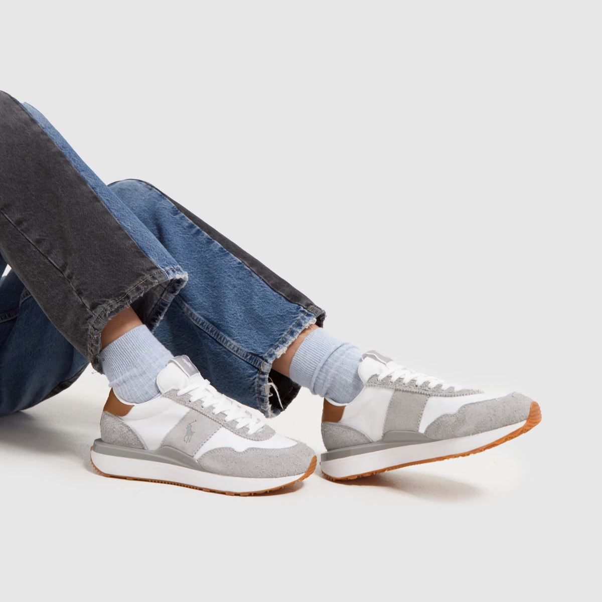 Polo Ralph Lauren – Train 89 – Vita och gråa sneakers