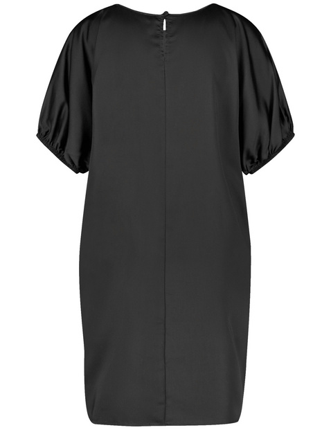 Locker geschnittenes Kleid mit Taschen