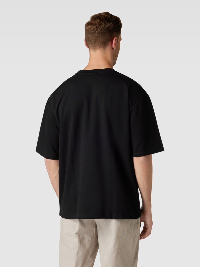 T-Shirt mit Rundhalsausschnitt in schwarz