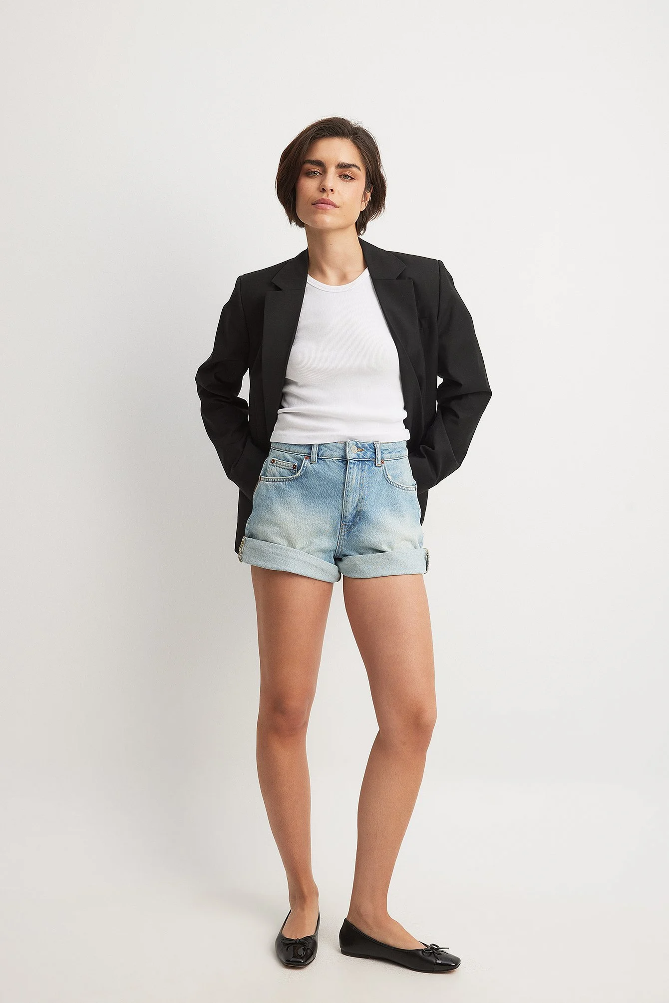 Jeans-Shorts mit Falten