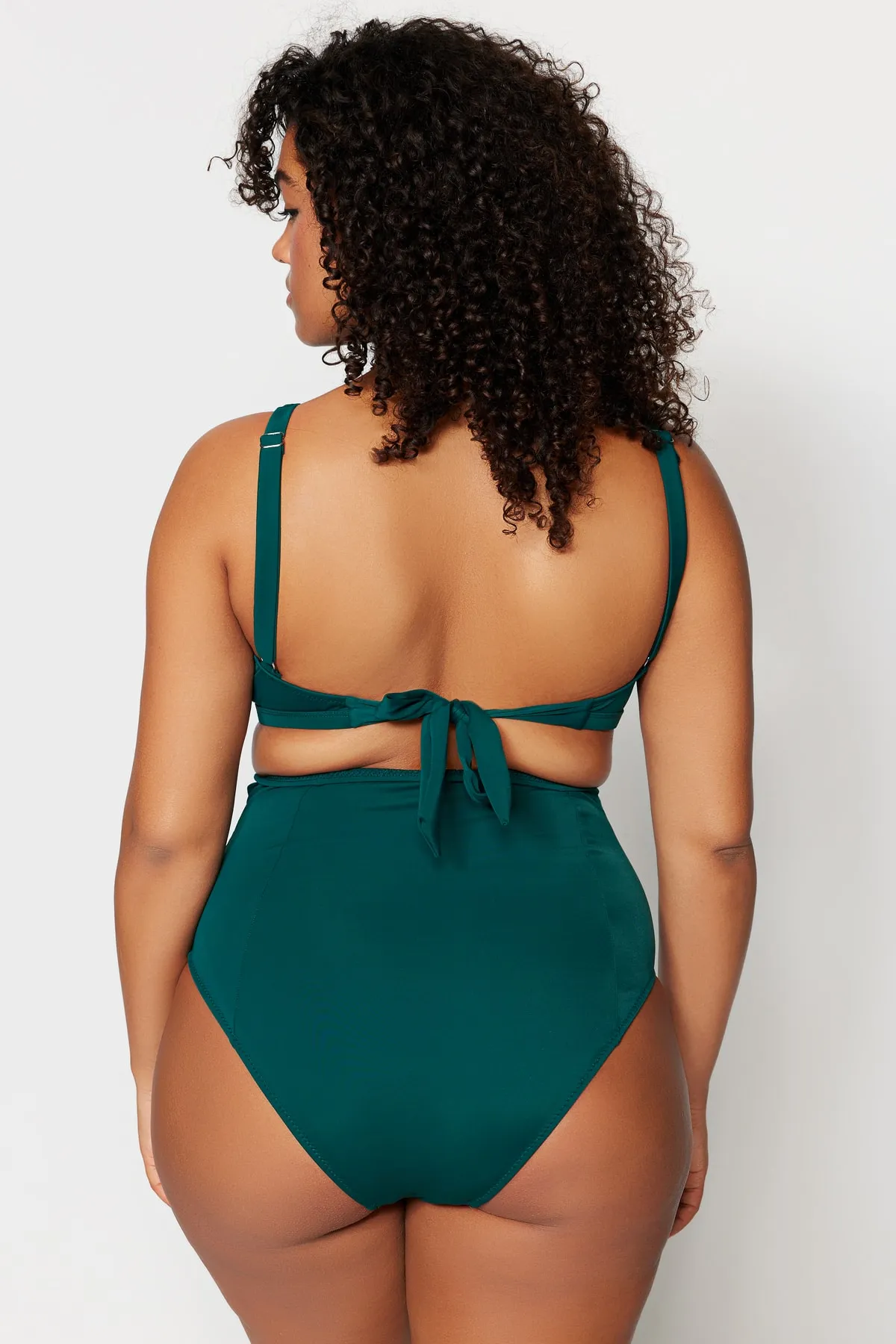Trendyol Curve  Grüne Bikinihose mit hoher Taille TBBSS23CR00002