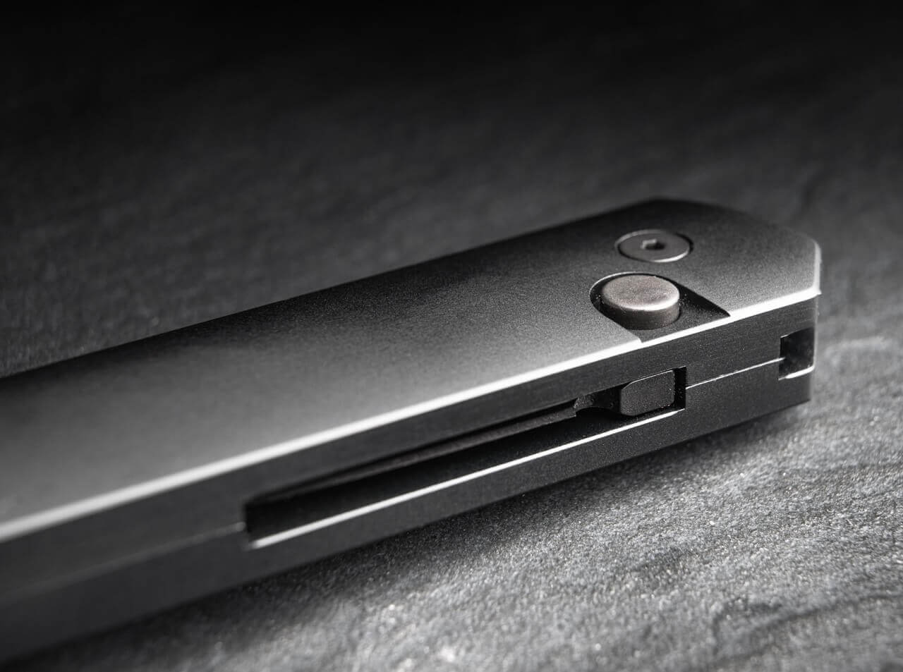 Kwaiken Compact Automatic All Black