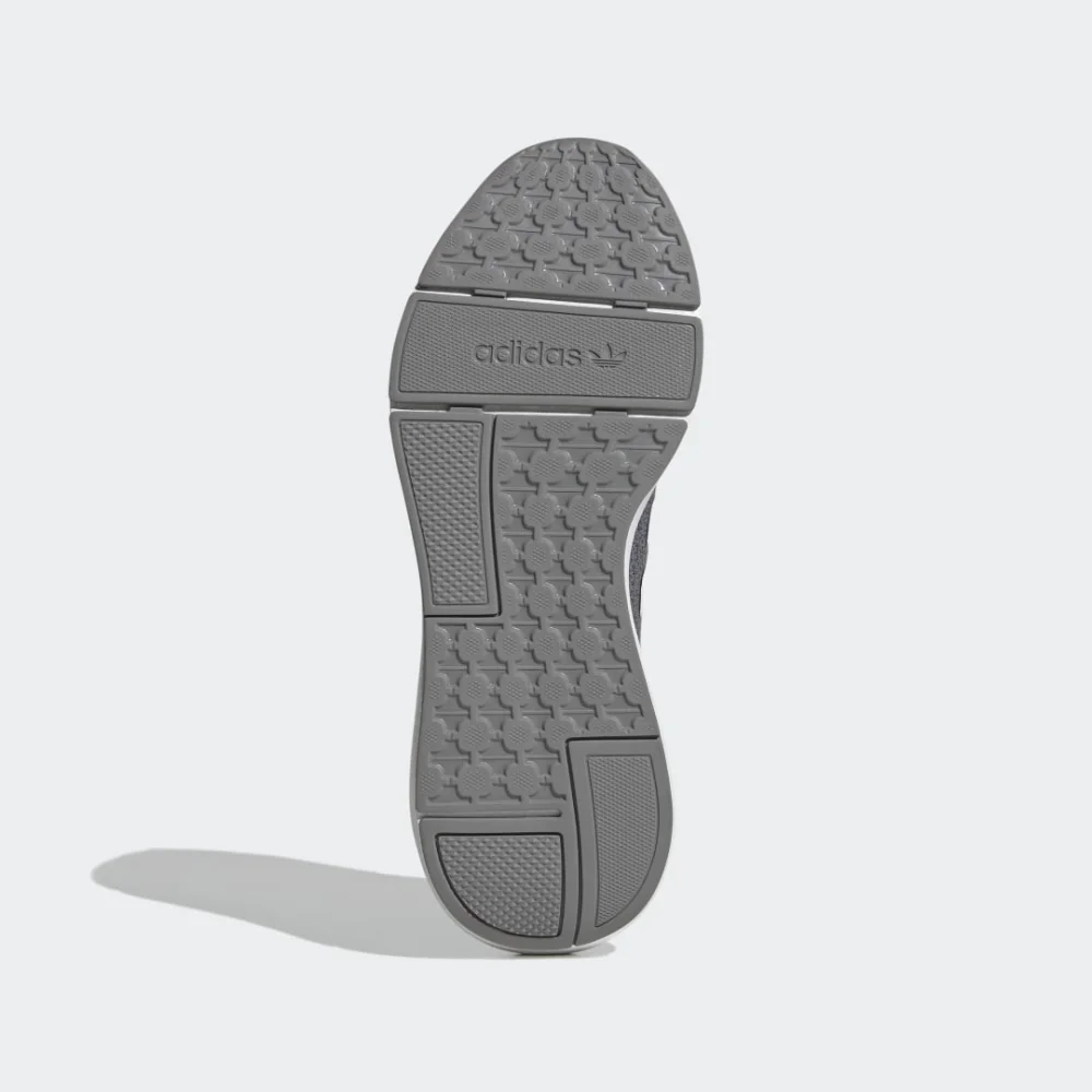 adidas Swift Run 22 GZ3495 / grau