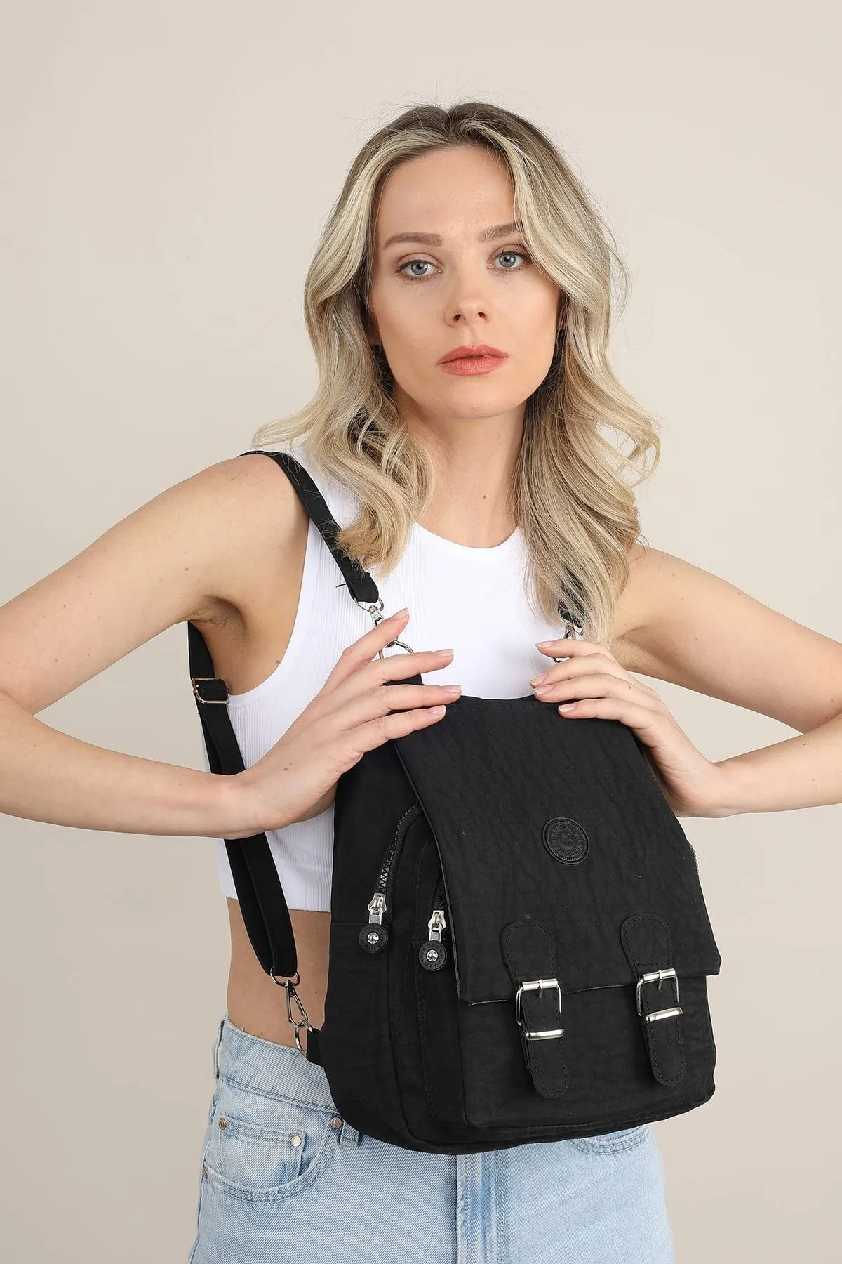 Madamra  Schwarze Schulhandtasche und Rucksack aus Crinkle-Stoff für Damen