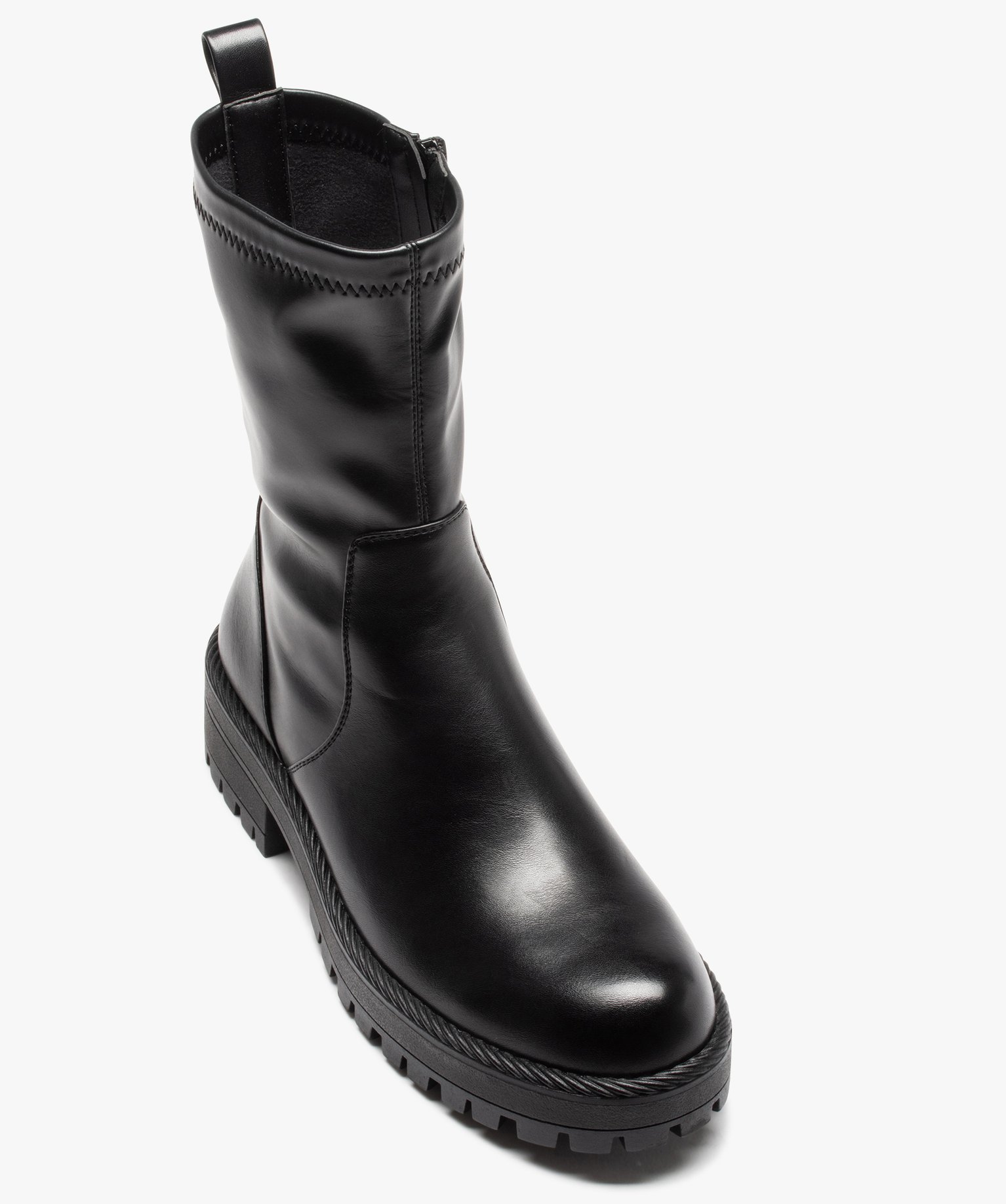 Boots femme unies à talon plat et semelle crantée noir | GEMO