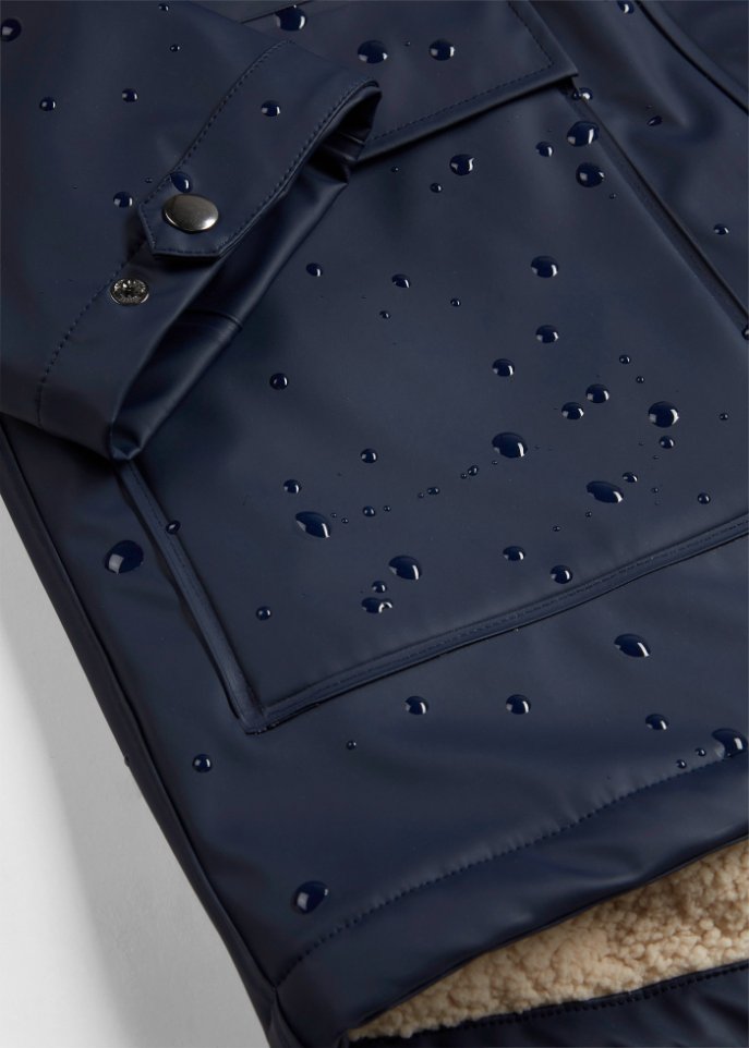 Regenjacke mit Teddyfutter aus wasserdichtem Material