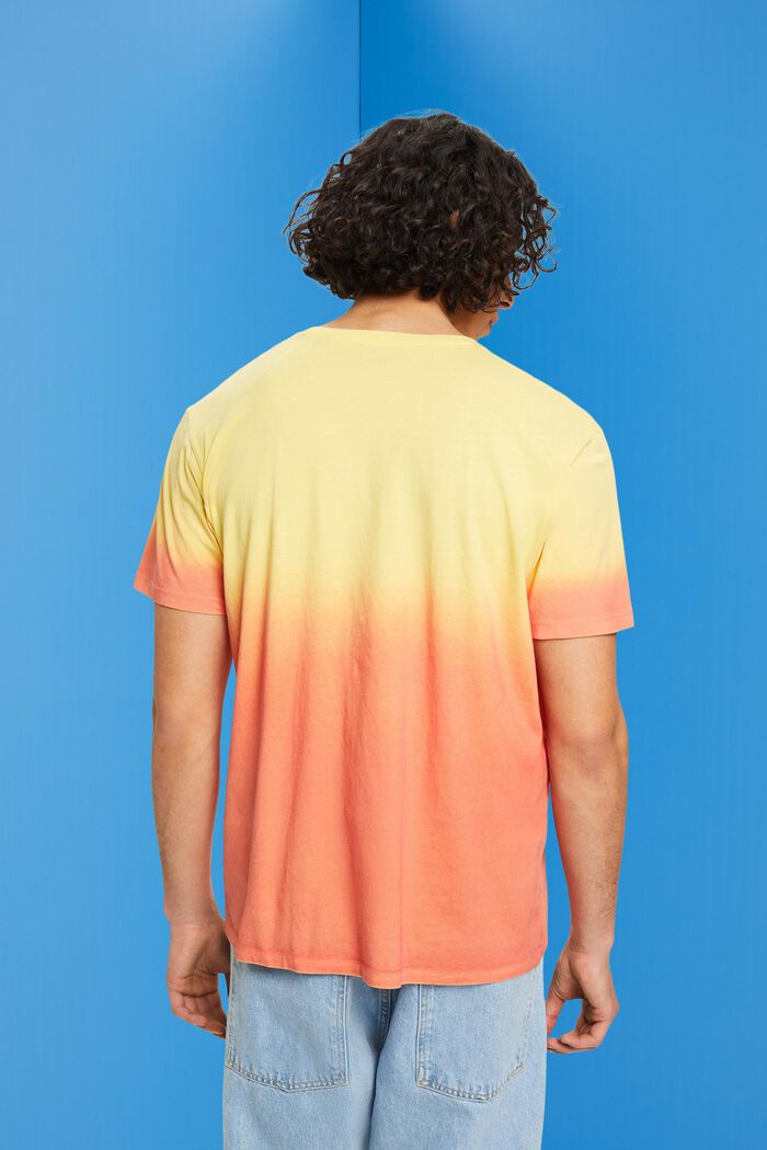 Zweifarbig blass gefärbtes T-Shirt