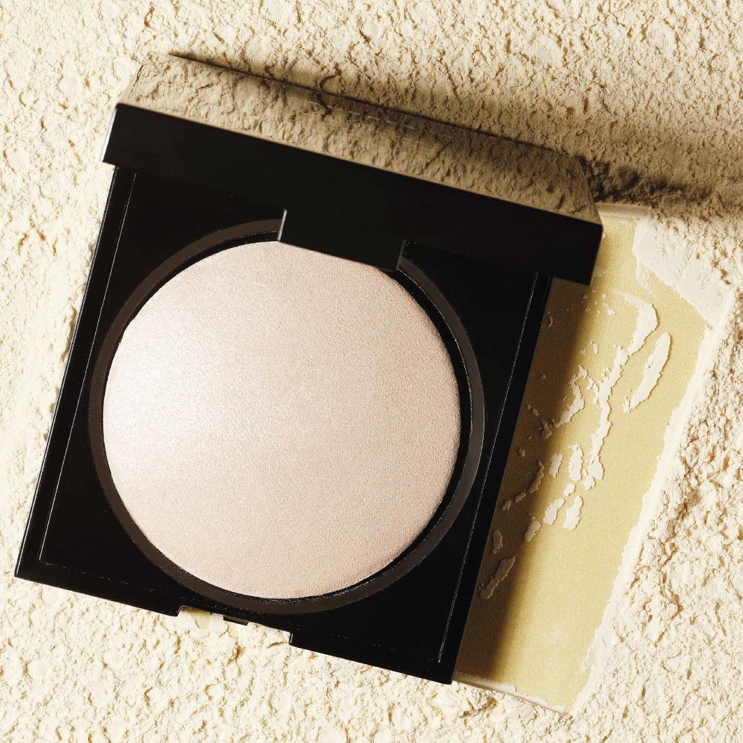 KORRES Wild Rose Illuminating Powder