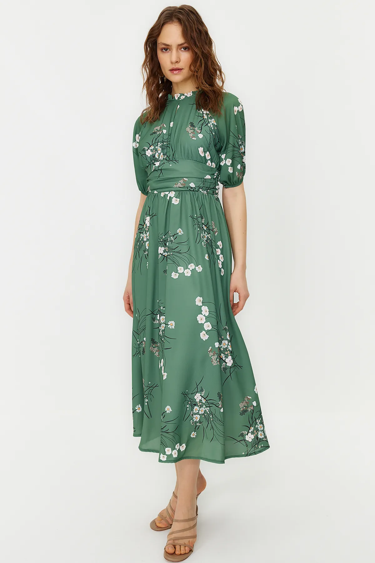 Trendyol Modest  Grünes langes Blumenkleid mit Ballonärmeln TCTSS24EB00008