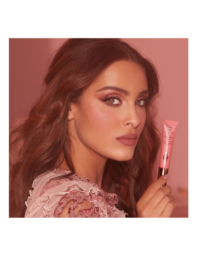 Fard de obraz mat Charlotte Tilbury, stick