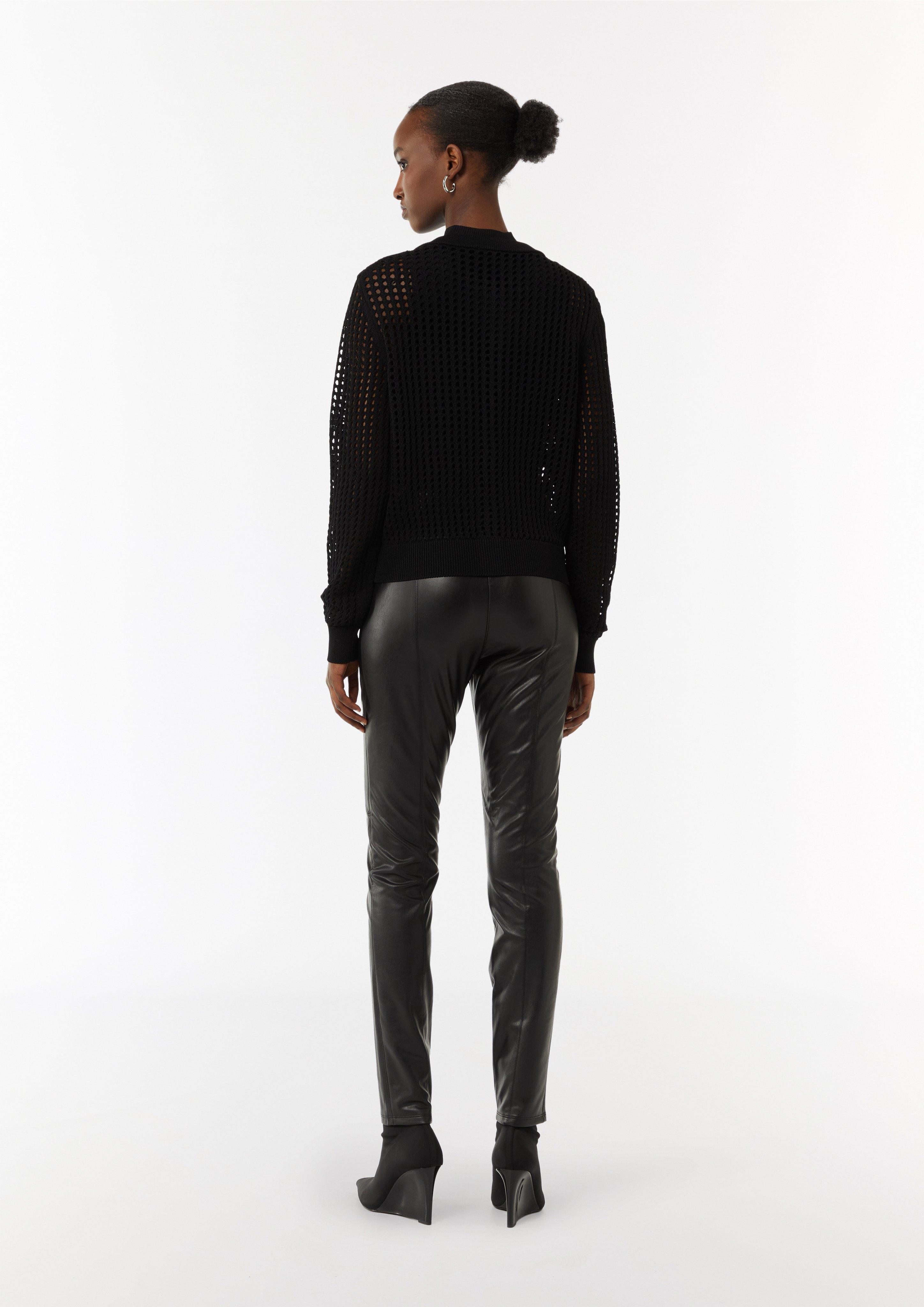 Transparente Strickjacke aus Ajourstrick - schwarz