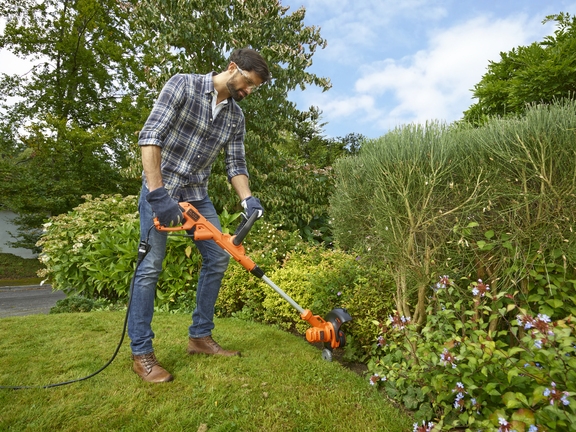 Black & Decker BESTA530CM-QS Podkaszarka 550 W
