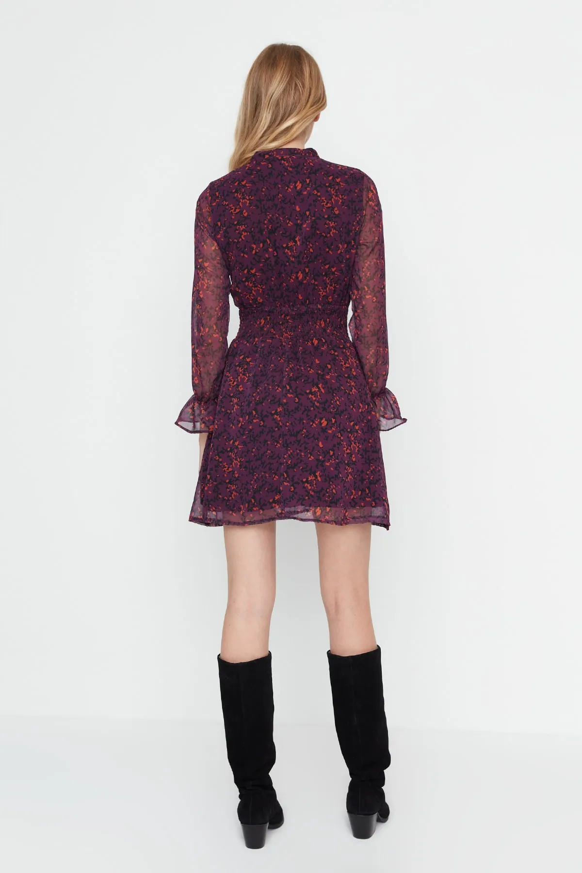 Trendyol Collection  Lilafarbenes, gewebtes Kleid mit Krawattendetails TWOAW23EL00561