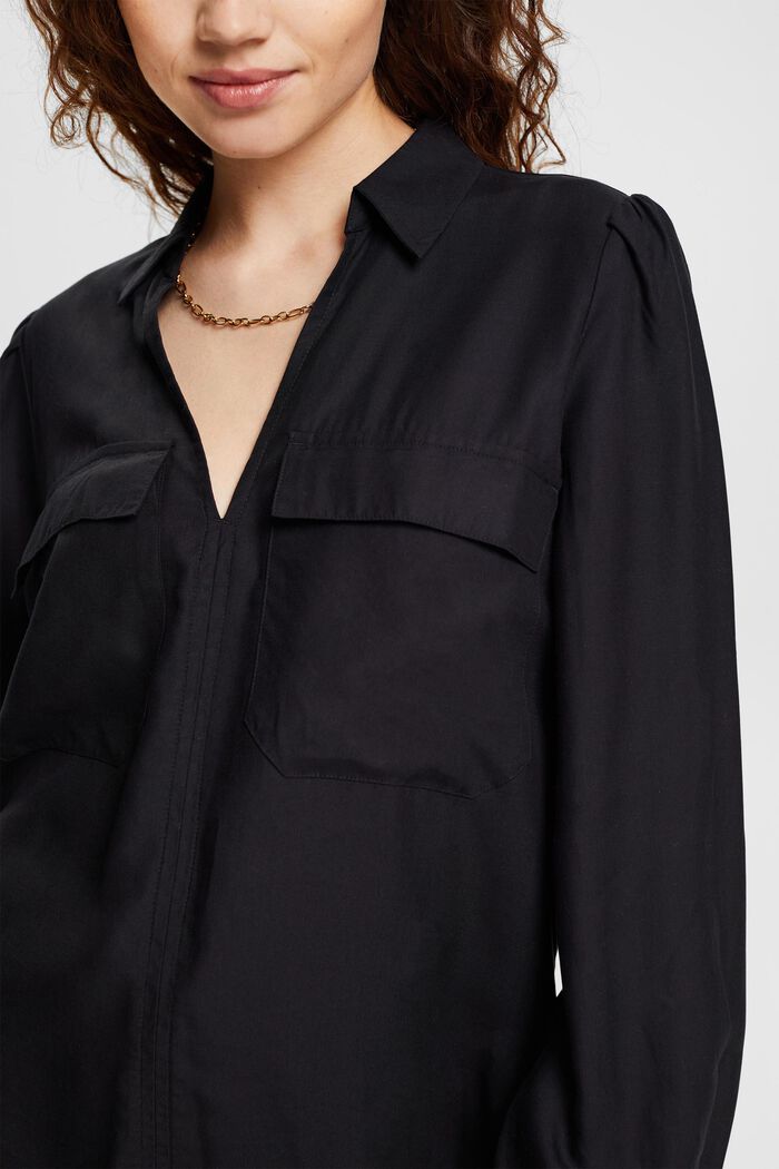Bluse mit V-Ausschnitt
