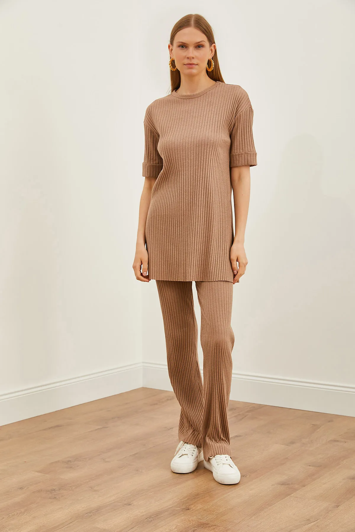 Olalook  Damen Kamel Kurzarm Unteres Oberteil Lycra Anzug TKM-19000191