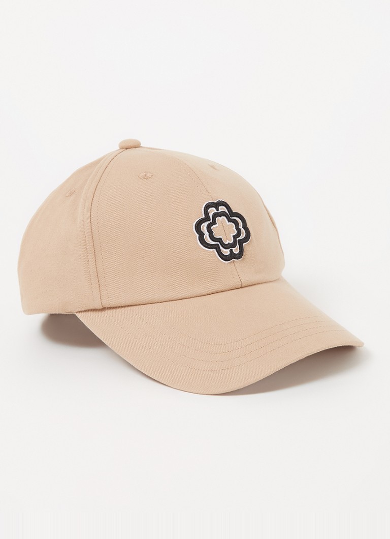 Maje  Pet met logoborduring