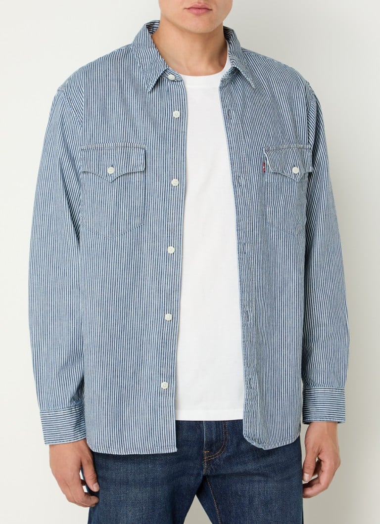 Sobretudo Levi's de corte regular com estampa listrada e bolsos no peito.