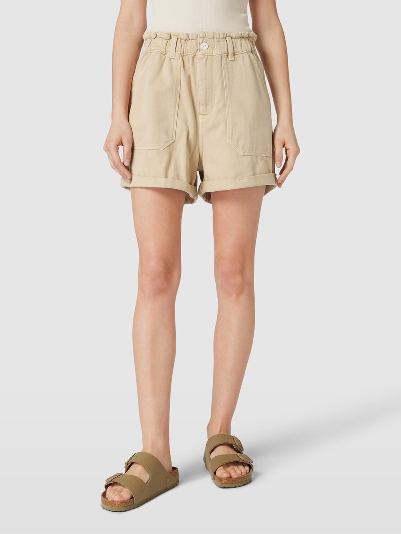 Shorts mit seitlichen Eingrifftaschen in sand