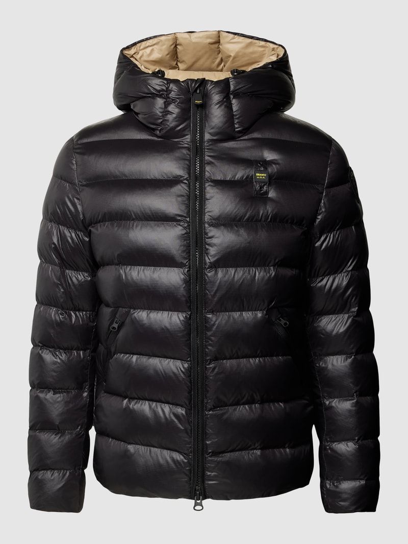 Steppjacke mit Label-Detail in schwarz