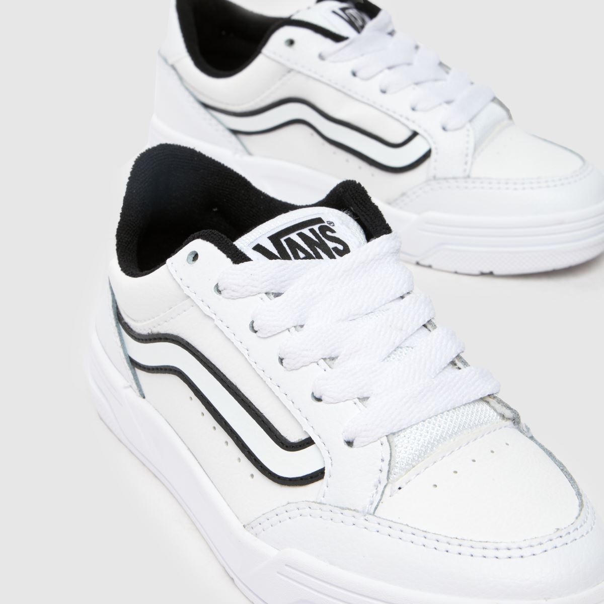Vans fehér és fekete hylane junior tornacipő