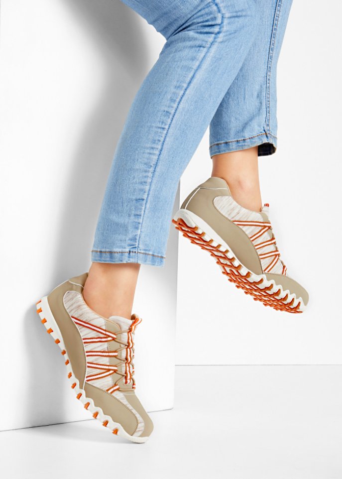 Sneaker