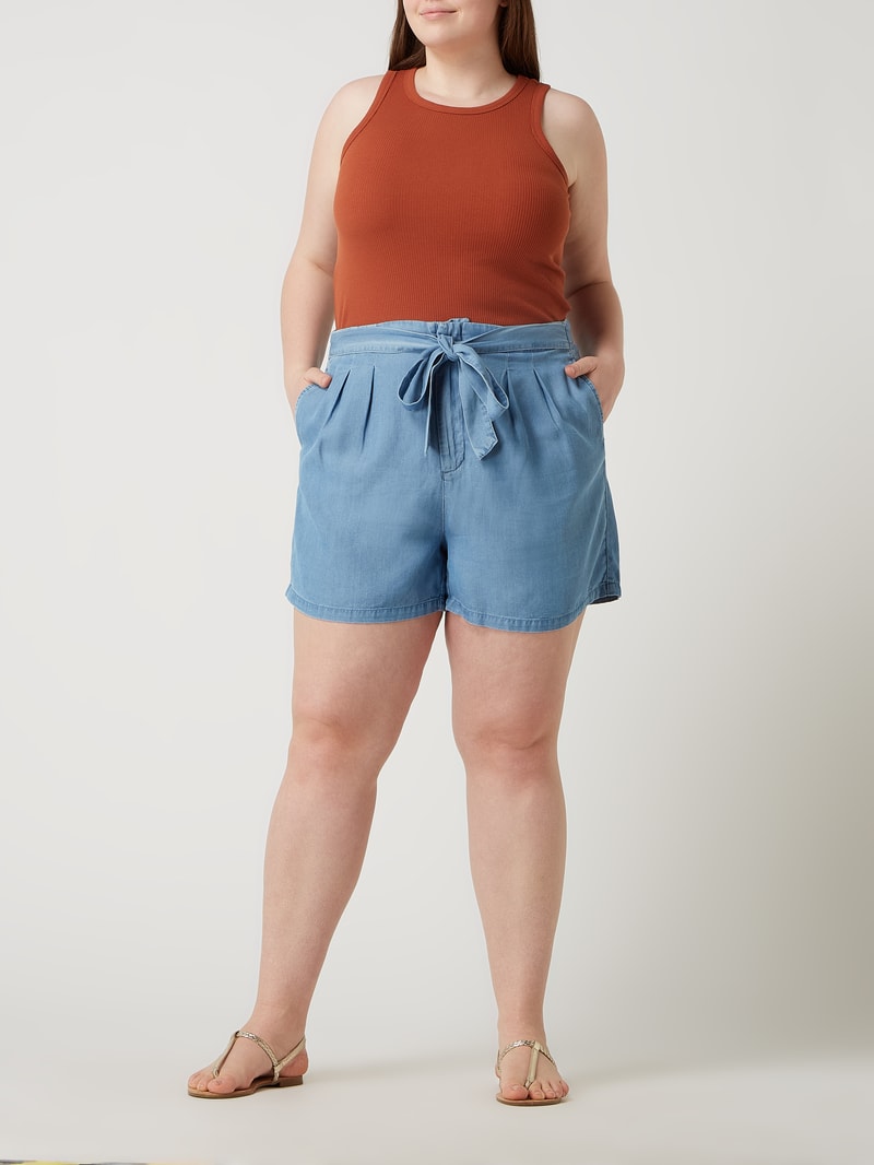 PLUS SIZE Shorts aus Lyocell Modell 'Mia' in hellblau