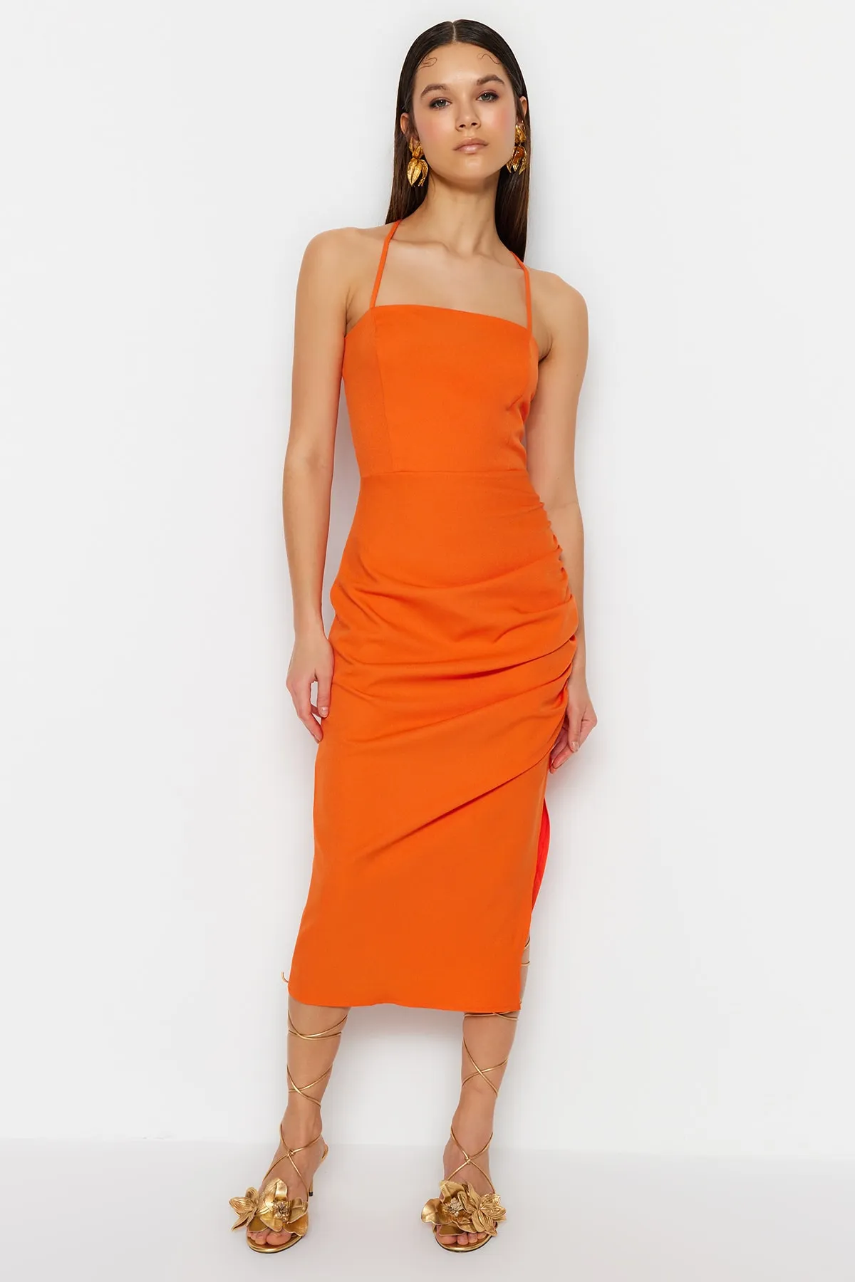 Trendyol Collection  Orange drapiertes, detailliertes Midi-Elegantes Abendkleid TPRSS23EL00543