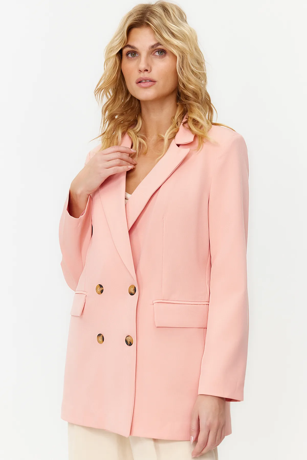 Trendyol Collection  Dusty Rose – Übergroße, gefütterte, gewebte Blazerjacke mit Knöpfen TWOAW22CE0167