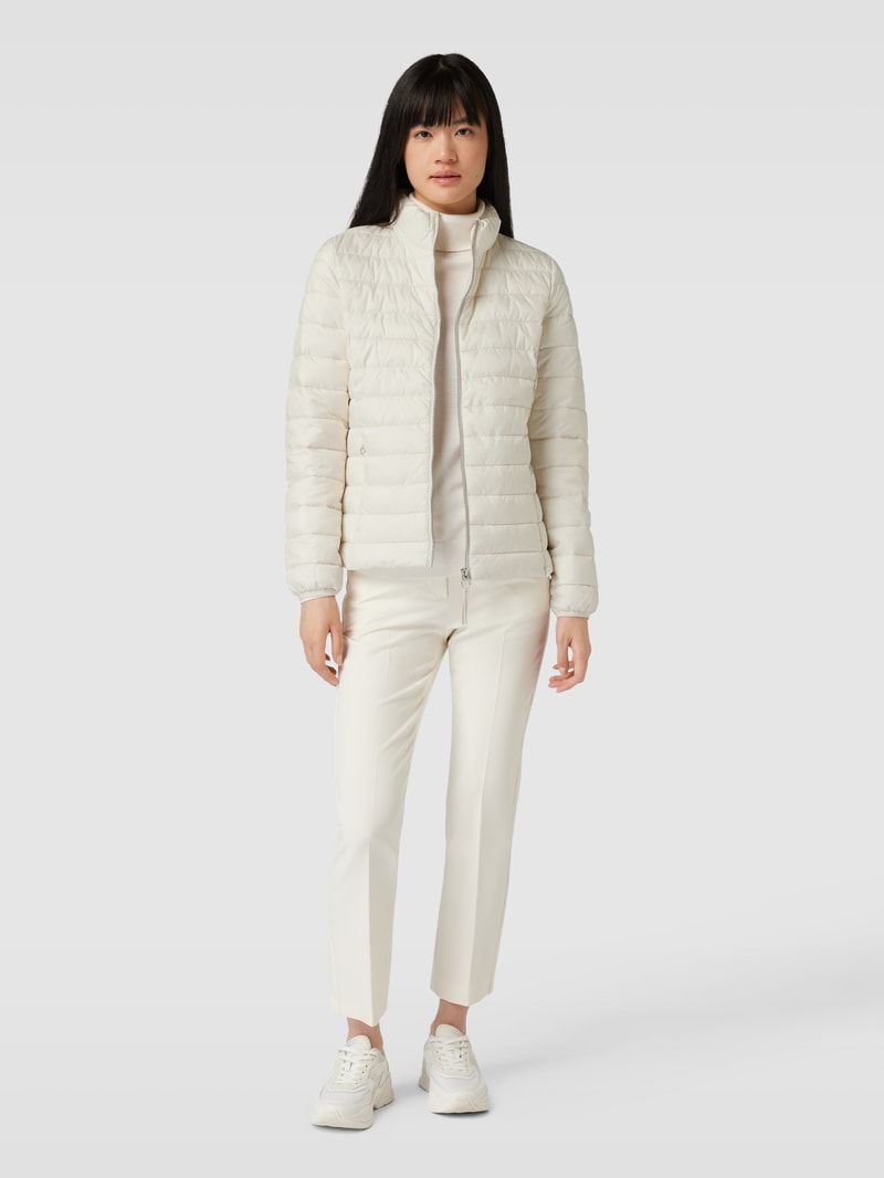 Steppjacke mit Stehkragen in offwhite