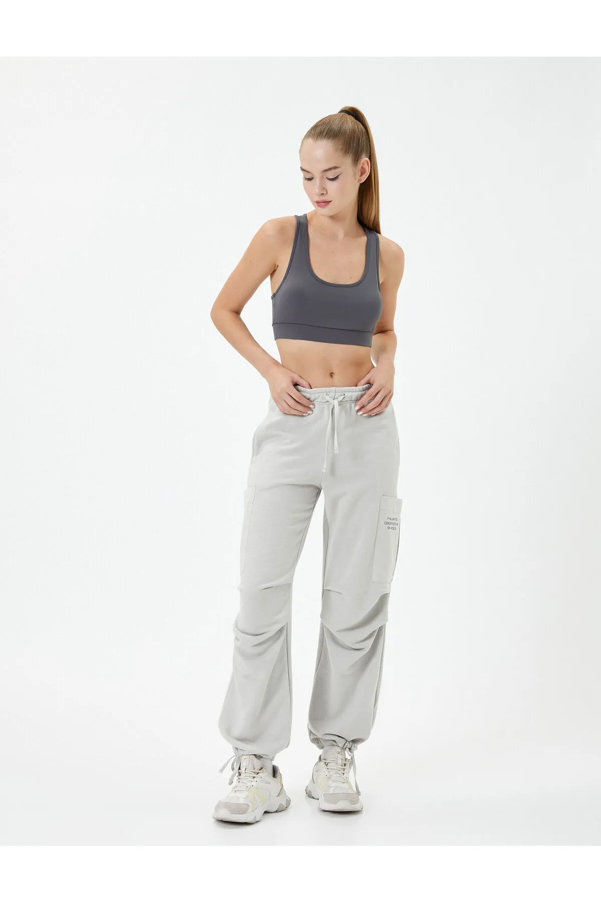Koton  Jogger-Jogginghose mit Cargotasche, hoher Taille, entspannter Schnitt zum Binden