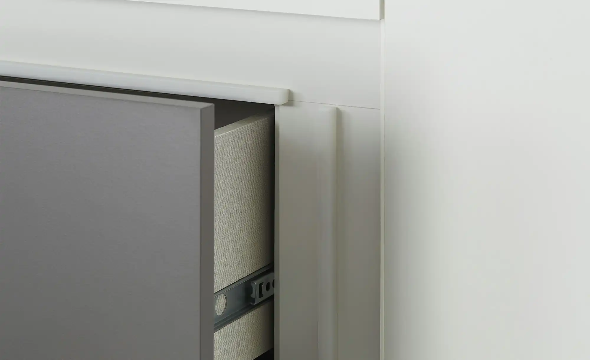 Kleiderschrank