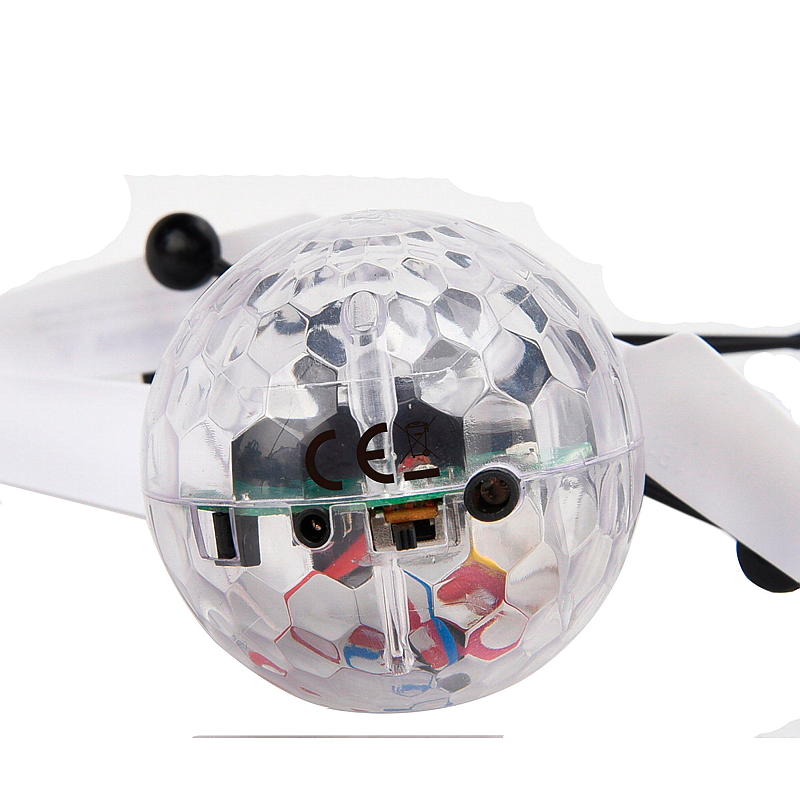 FunToys Ball flyvende m/lys og IR-sensor