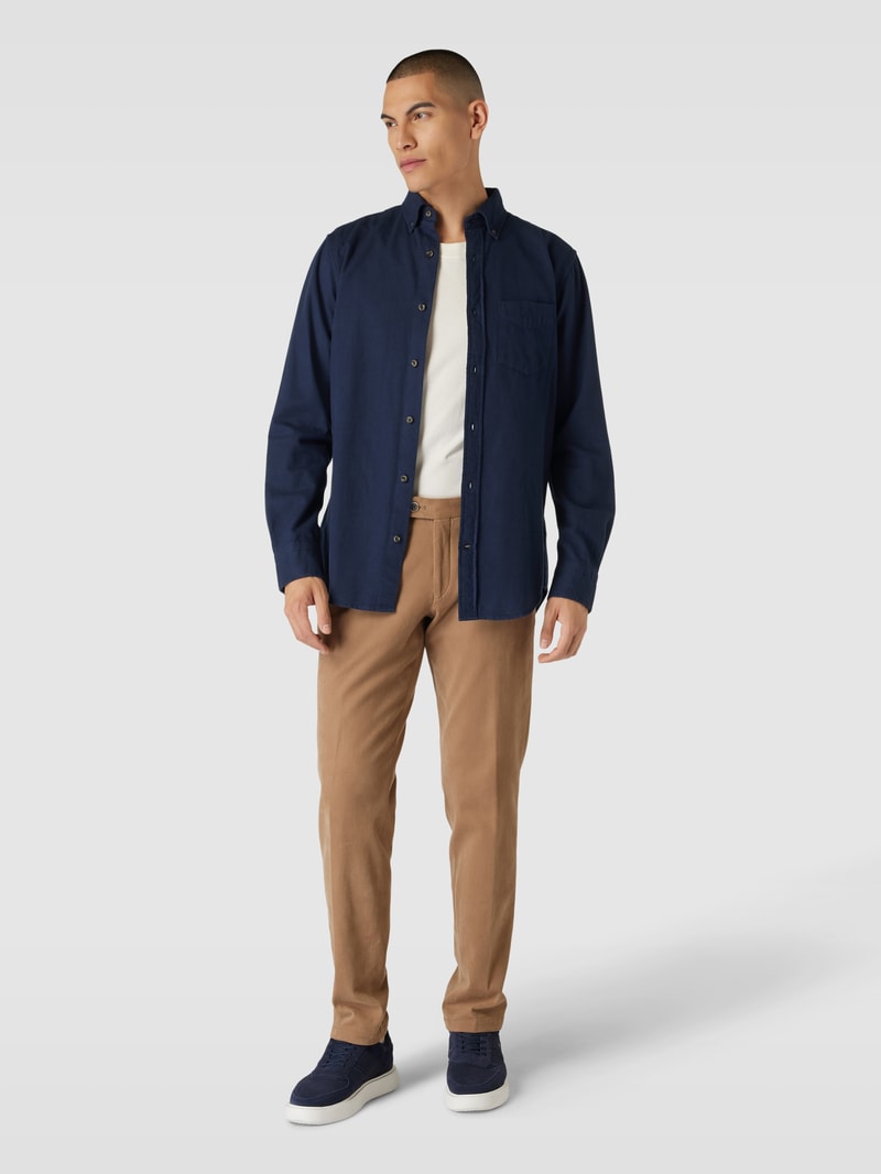 Regular Fit Freizeithemd mit Label-Stitching Modell 'HERRINGBONE' in marineblau