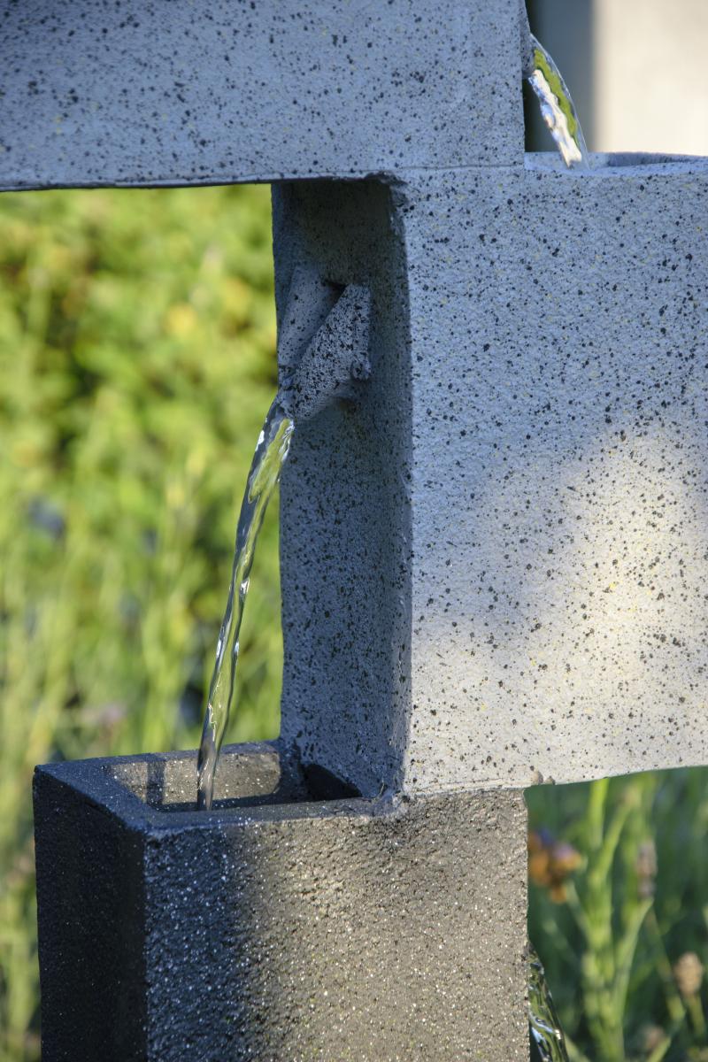 dobar Großer Design-Gartenbrunnen mit 3 Stufen und LEDs