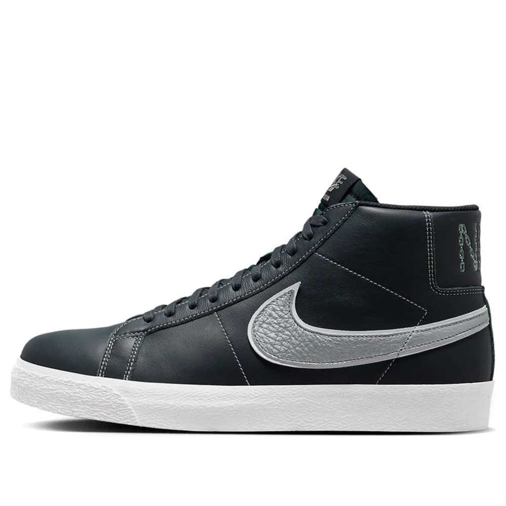 Nike SB x Blazer Mid Mason Silva Zoom DZ7260-400 / blau