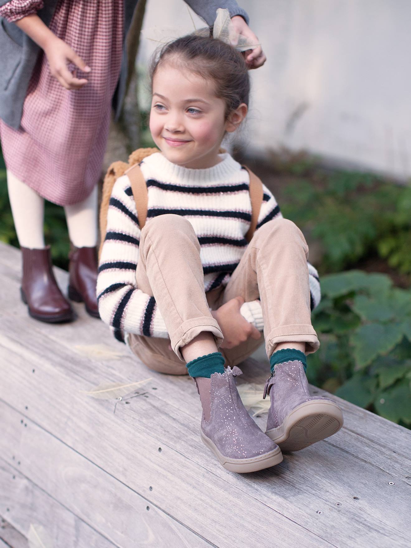 Boots élastiqués et zippés fille taupe
